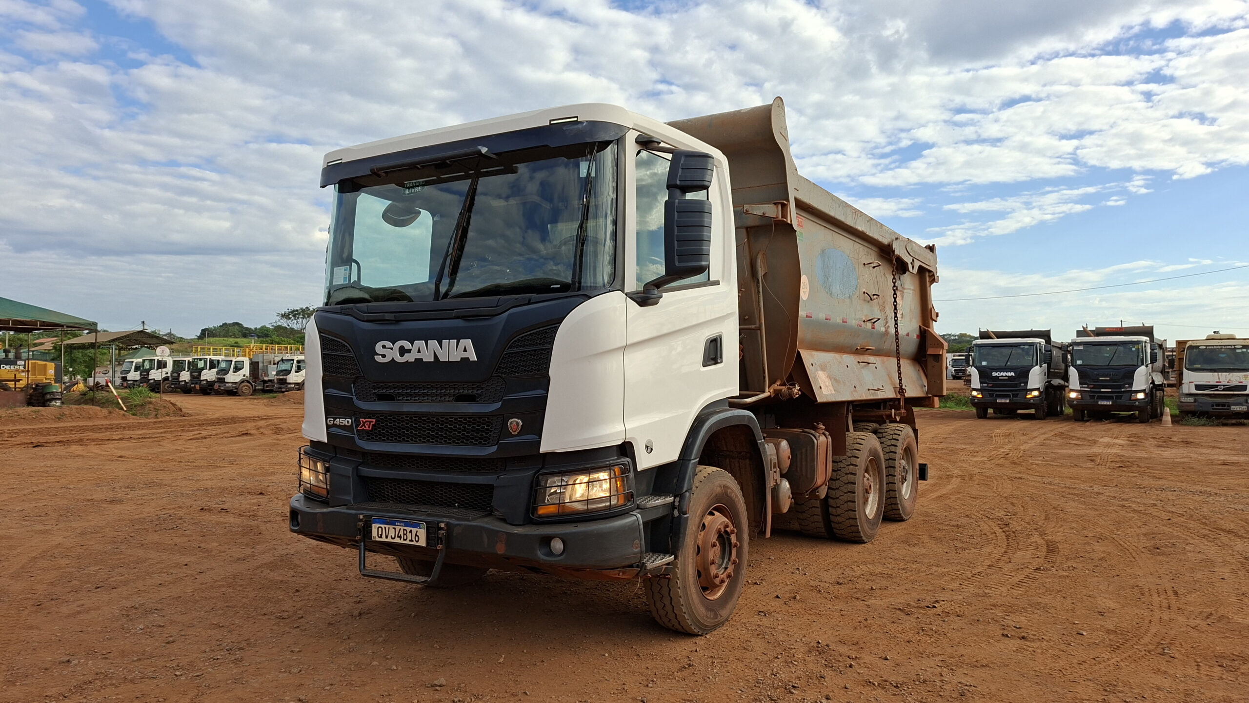 Caminhão Basculante – G450 6×4